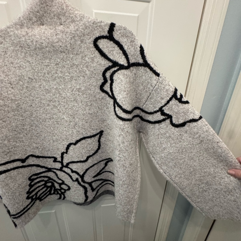 RARE Joseph Ribkoff Women's Modern Floral Sweater Sz M Classic Quiet Luxury NEW - Picture 10 of 12